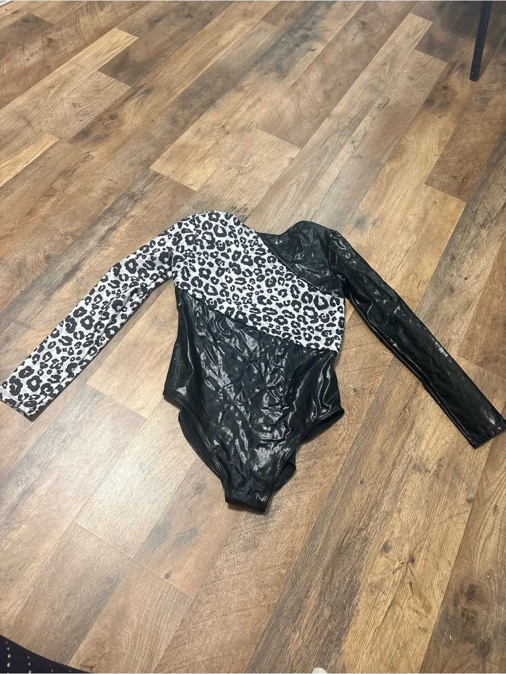 Iefiel Girls Black Metallic Leopard Long Sleeve Leotard Size 11-12Y Dance Gym